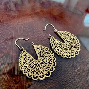 Gold Filigree Pierced Earrings